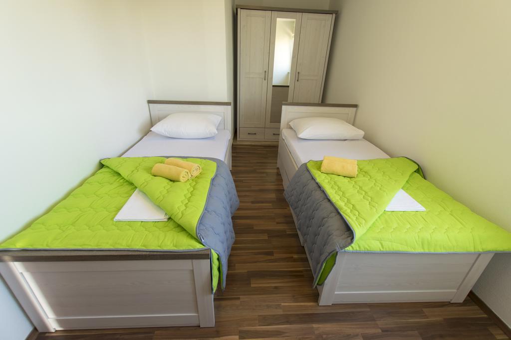 Apartment Duda Starigrad Paklenica Luaran gambar