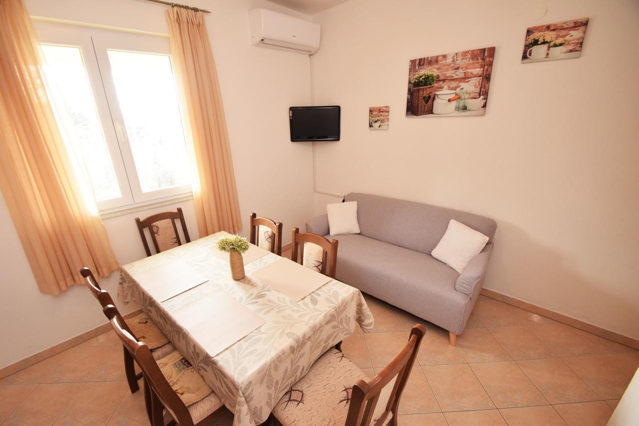 Apartment Duda Starigrad Paklenica Luaran gambar