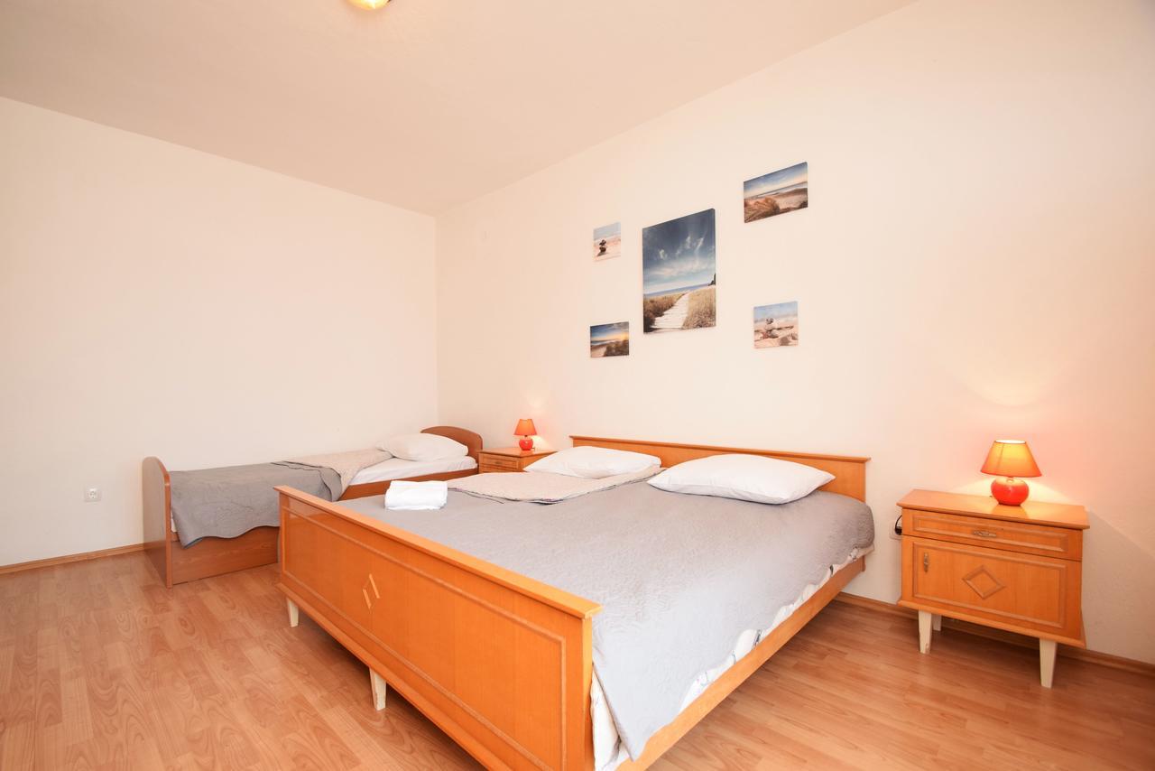 Apartment Duda Starigrad Paklenica Luaran gambar