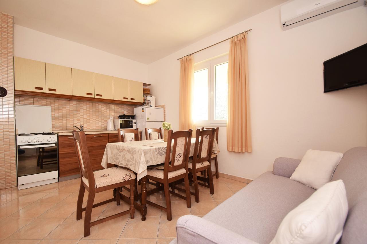 Apartment Duda Starigrad Paklenica Luaran gambar